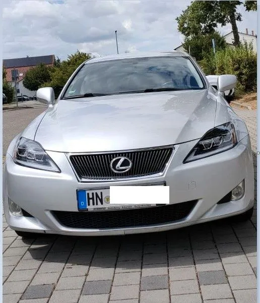 Lexus IS 220
