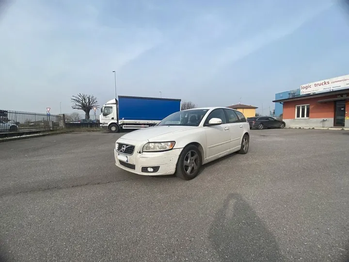 Volvo V50
