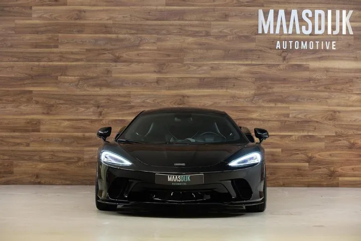 McLaren GT