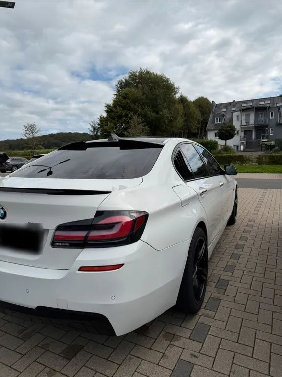 BMW 525