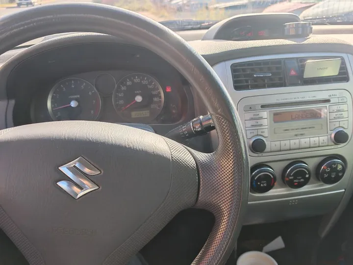 Suzuki Liana