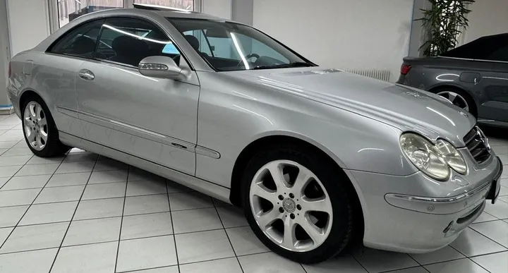 Mercedes-Benz CLK 320