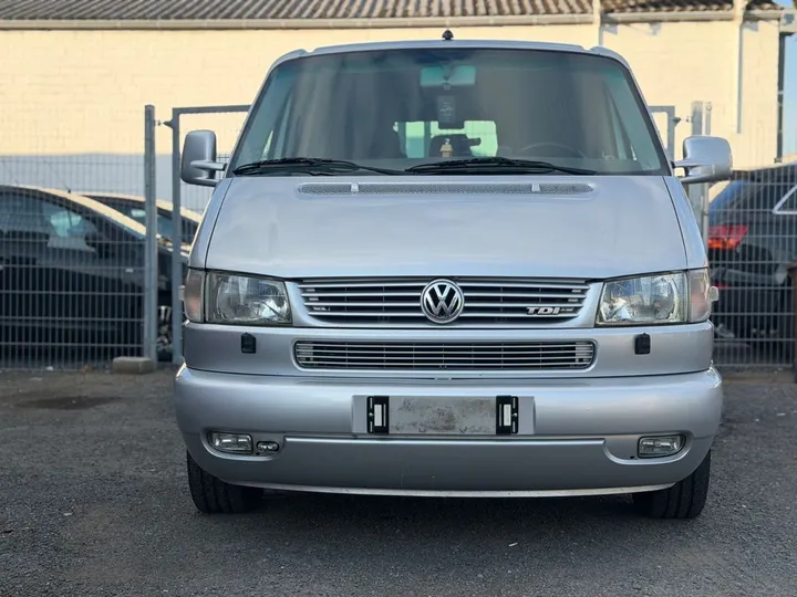 Volkswagen T4 Caravelle