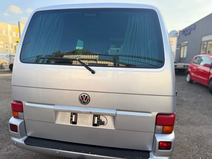Volkswagen T4 Caravelle