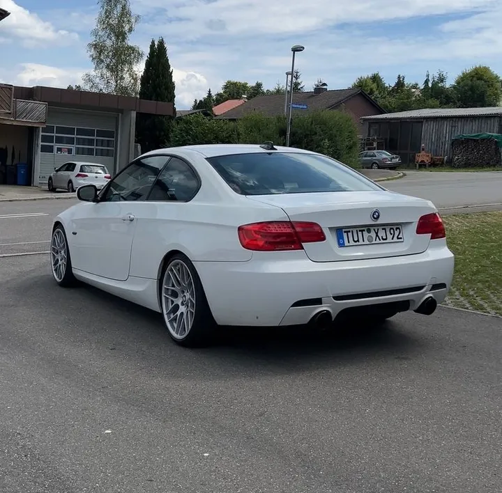 BMW 335