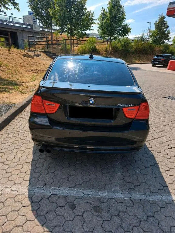 BMW 325