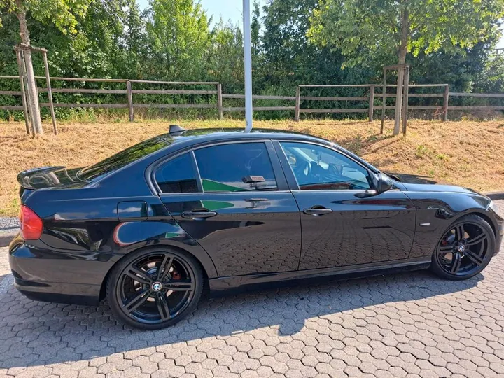 BMW 325