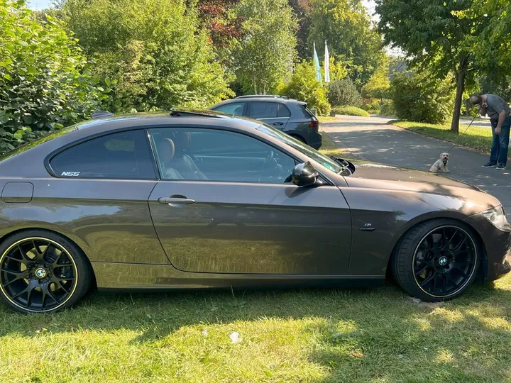 BMW 335