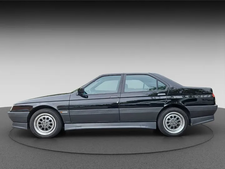 Alfa Romeo 164