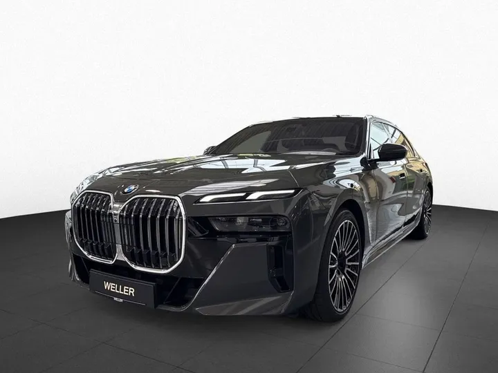 BMW 740