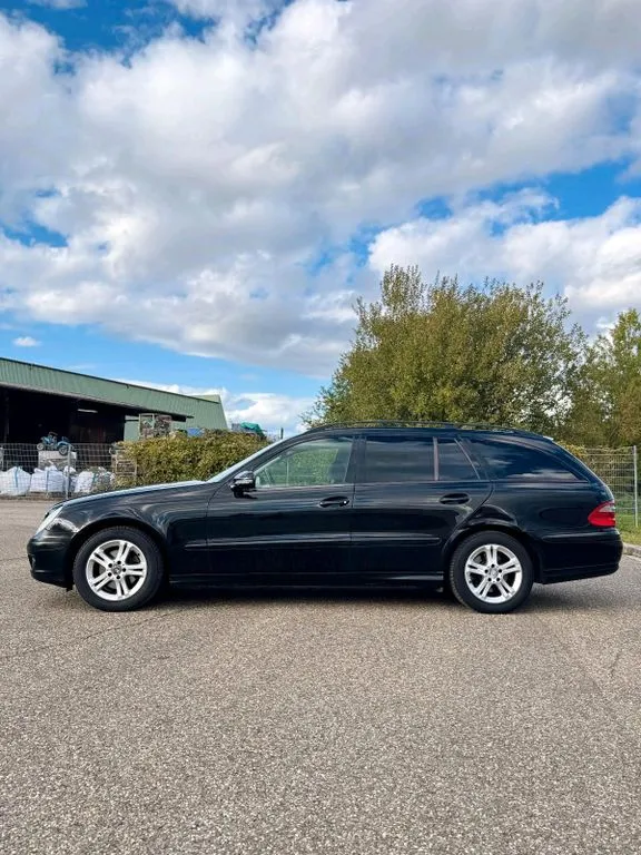 Mercedes-Benz E 200