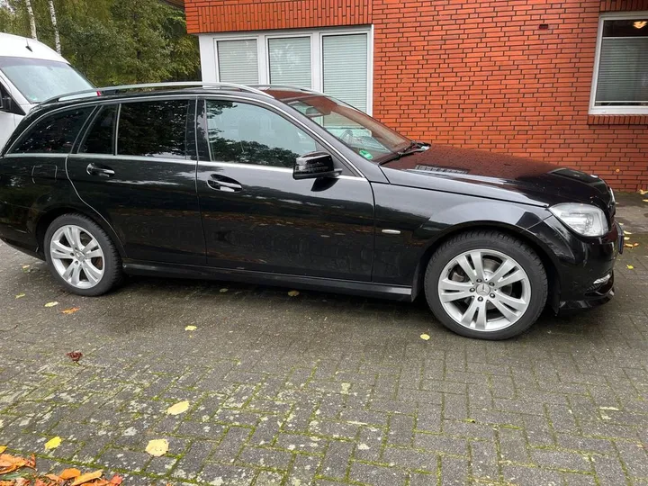 Mercedes-Benz C 220