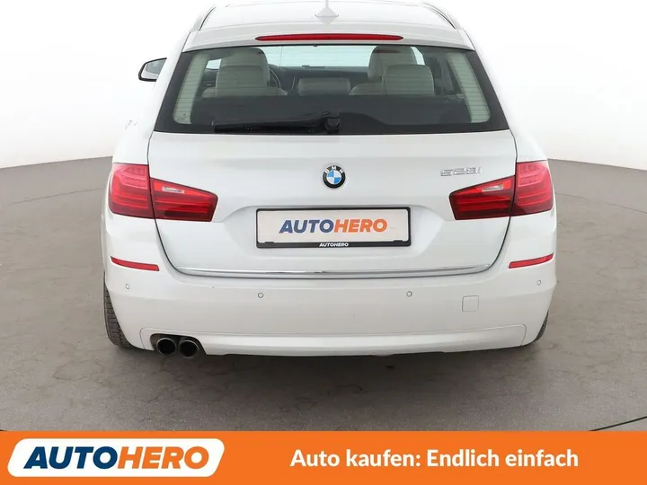 BMW 528