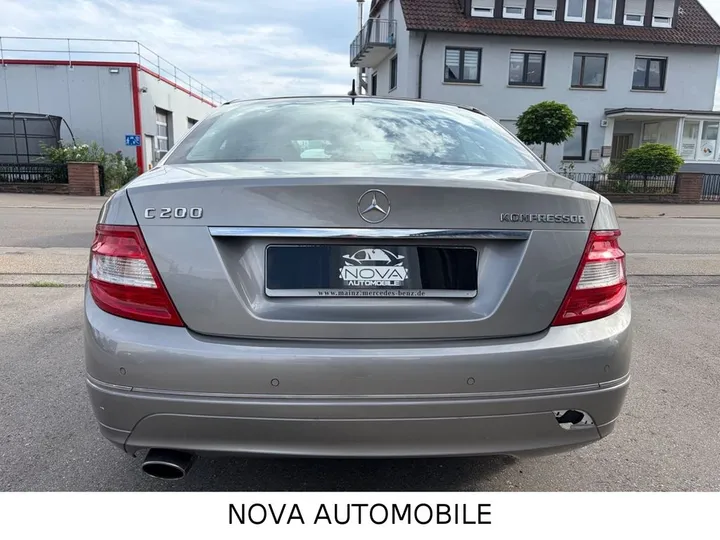 Mercedes-Benz C 200