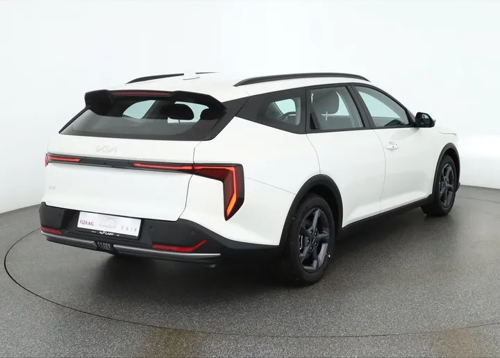 Kia K4