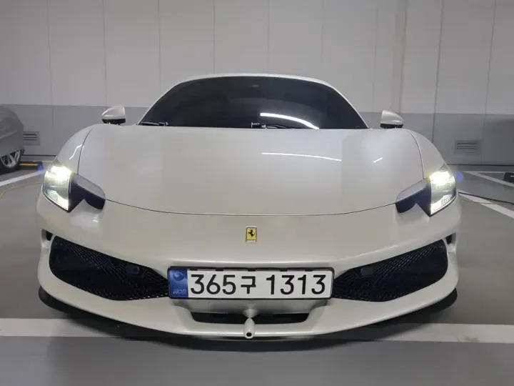 Ferrari 296