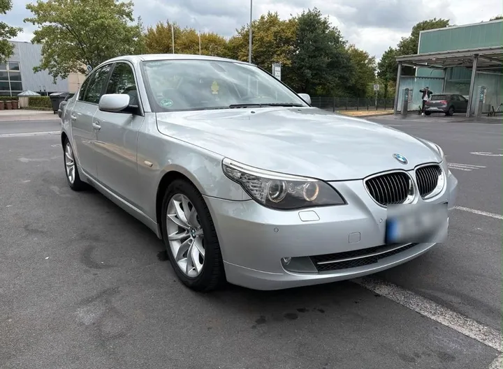 BMW 525
