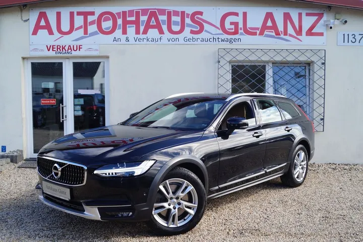 Volvo V90 Cross Country