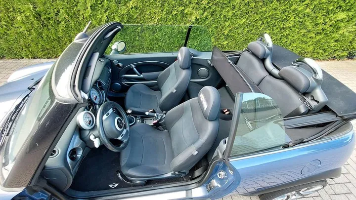 MINI Cooper Cabrio