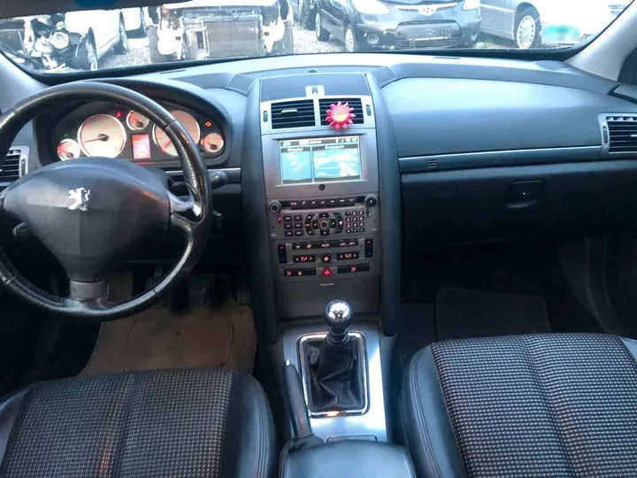 Peugeot 407