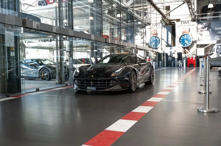 Ferrari F12