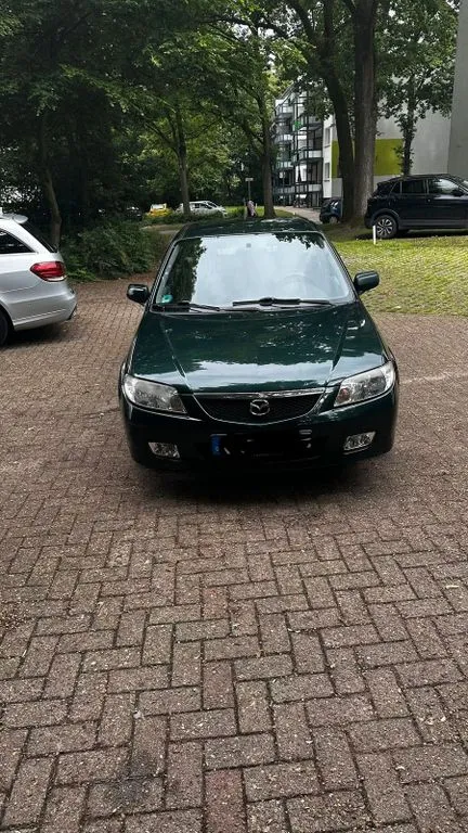 Mazda 323