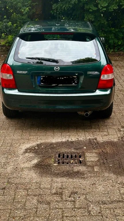 Mazda 323