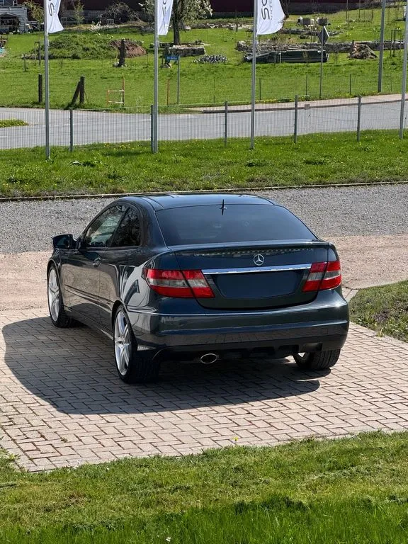 Mercedes-Benz CLC 220