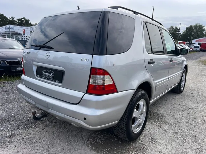 Mercedes-Benz ML 270
