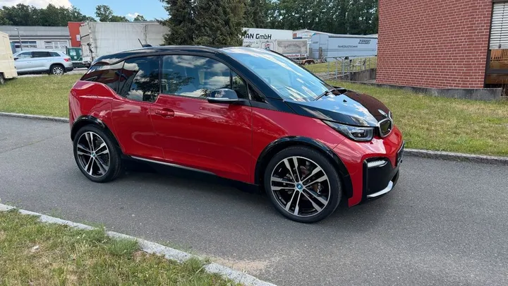 BMW i3