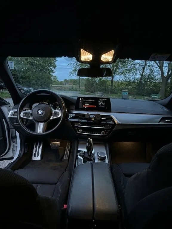 BMW 525