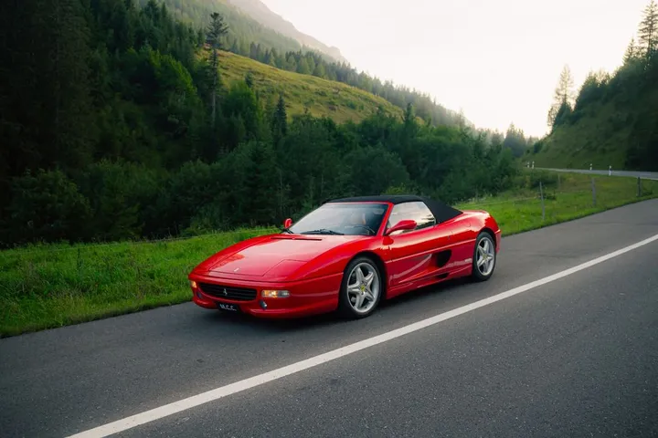 Ferrari F355