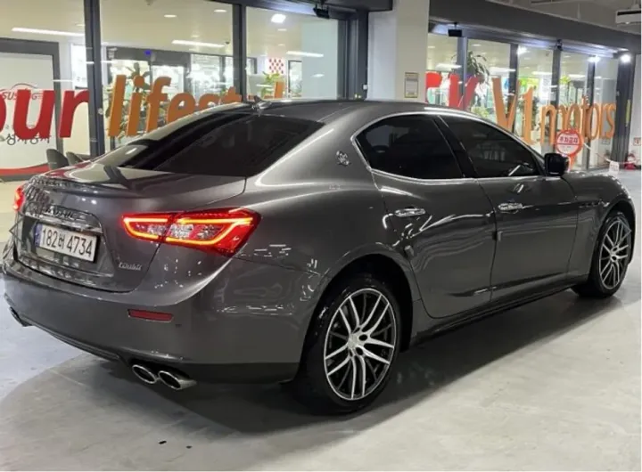 Maserati Ghibli
