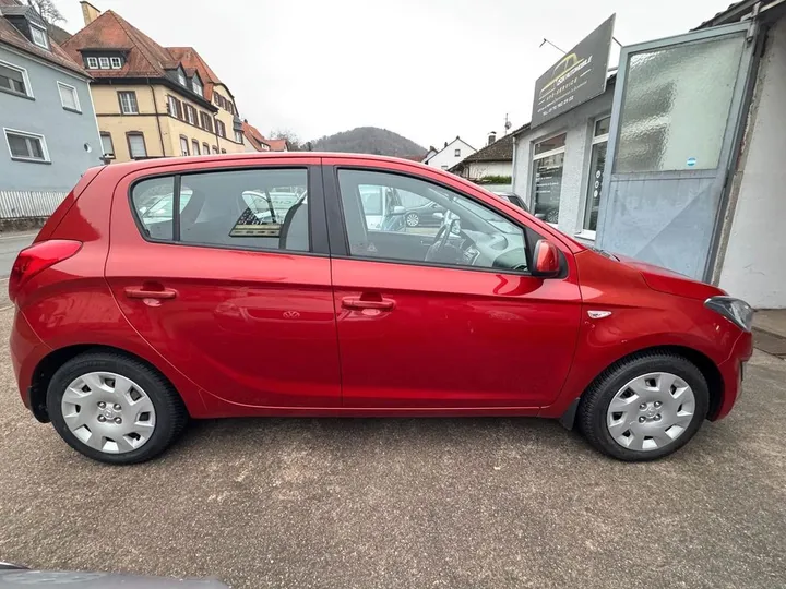 Hyundai i20