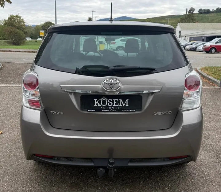 Toyota Verso