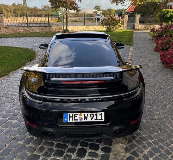 Porsche 992