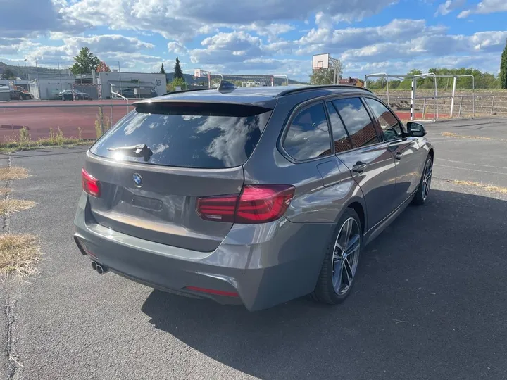 BMW 335