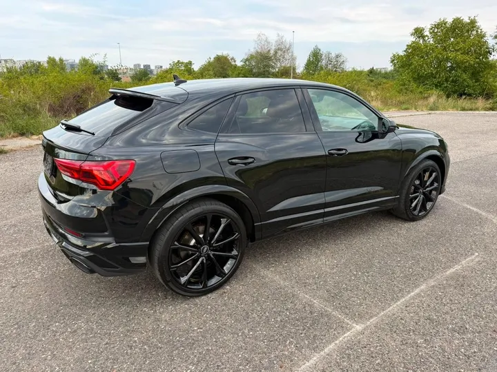 Audi RSQ3