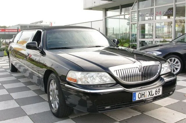 Lincoln Town Car