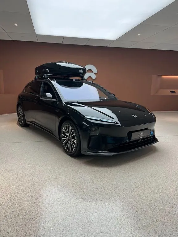 NIO ET5