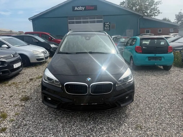 BMW 218