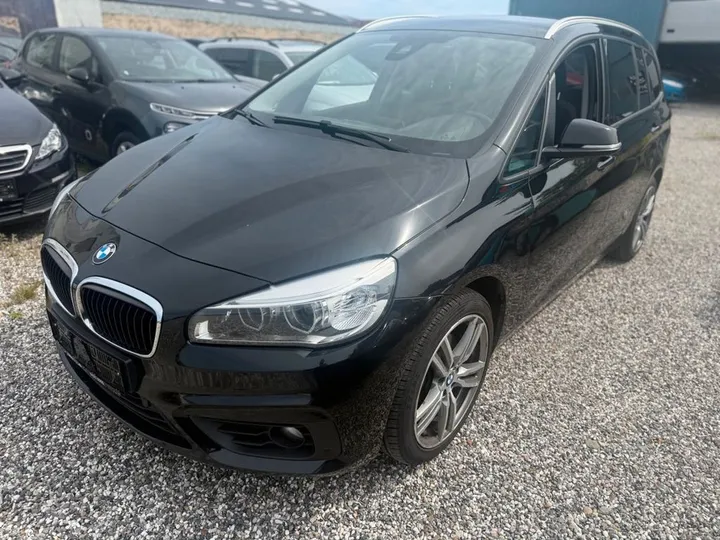 BMW 218