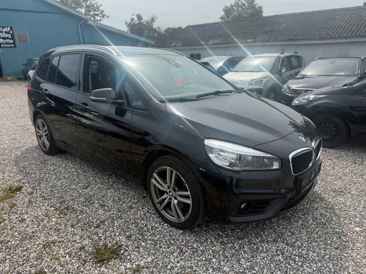 BMW 218