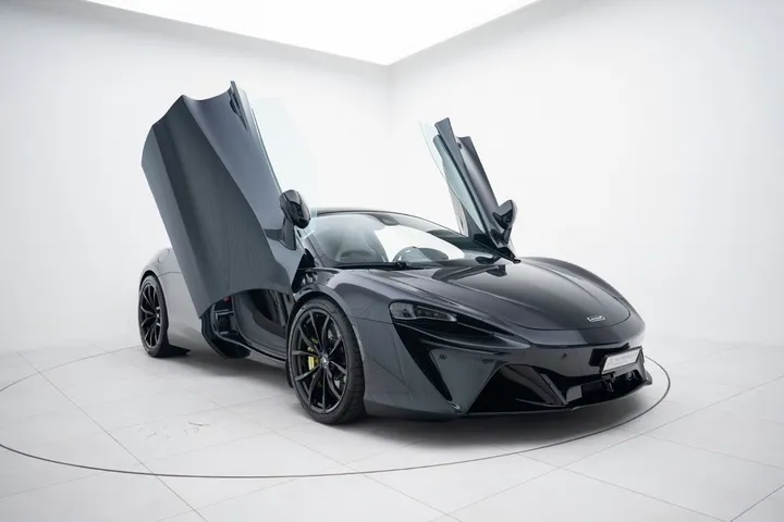 McLaren Artura