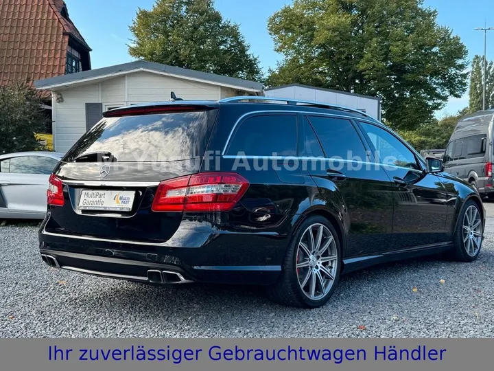 Mercedes-Benz E 63 AMG