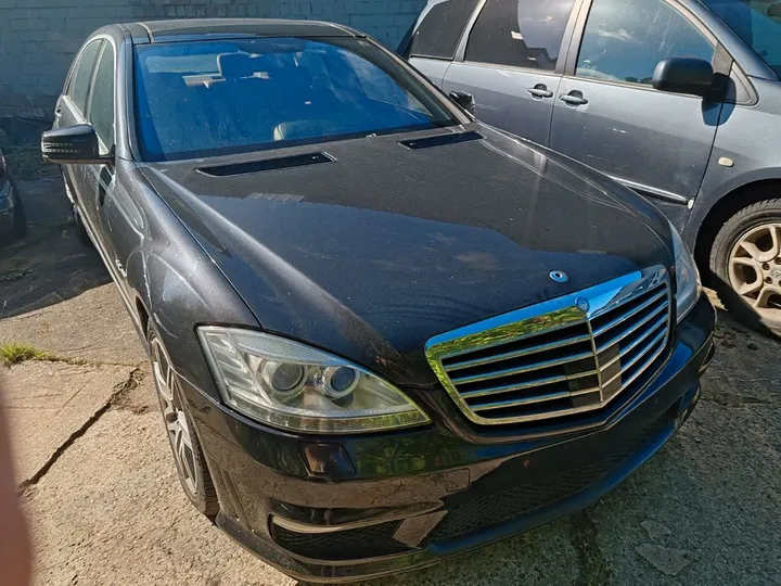 Mercedes-Benz S 320