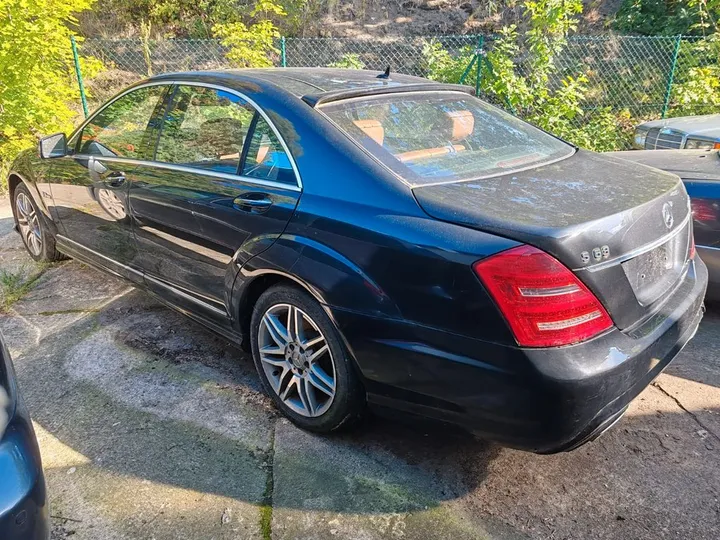 Mercedes-Benz S 320