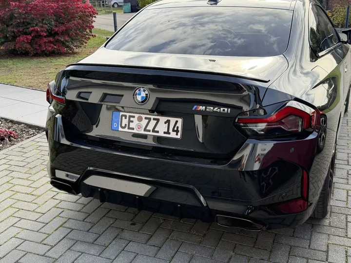 BMW M240i