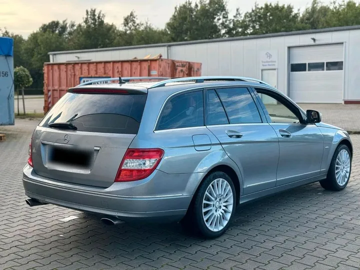 Mercedes-Benz C 320
