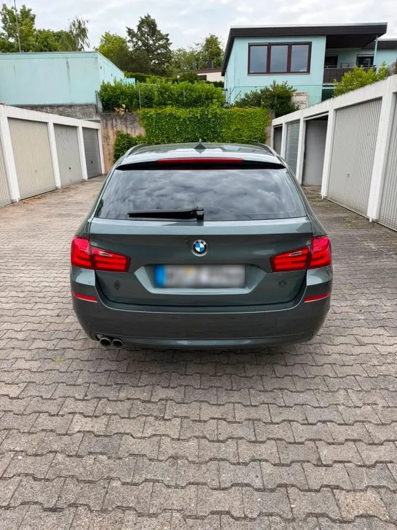 BMW 525